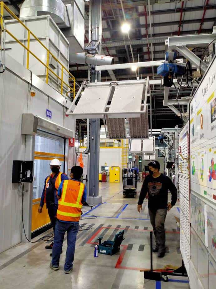 ภาพผลงานติดตั้งประตูไฮสปีด รุ่น Standard สำหรับโรงงานอุตสาหกรรม ที่ชลบุรี โดย OZ DOOR