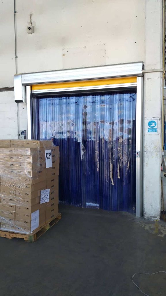 ภาพผลงานติดตั้งประตูไฮสปีด รุ่น Standard สำหรับอิเล็กทรอนิกส์ ที่ชลบุรี โดย OZ DOOR (3)