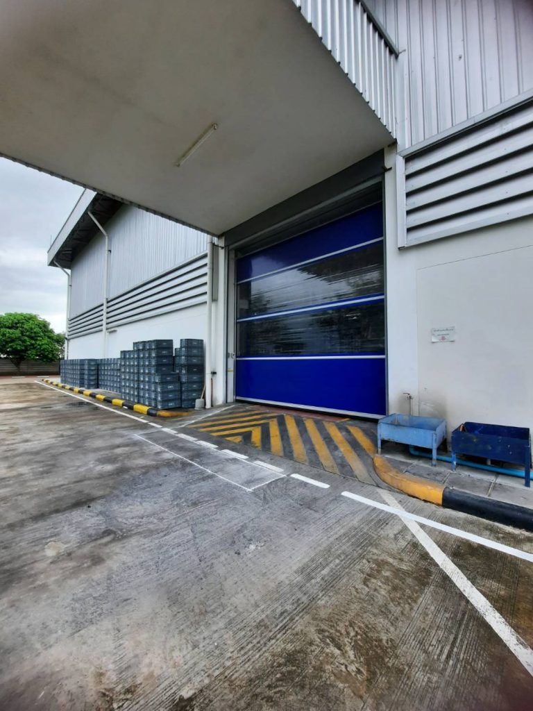 ประตูม้วนPVC-1