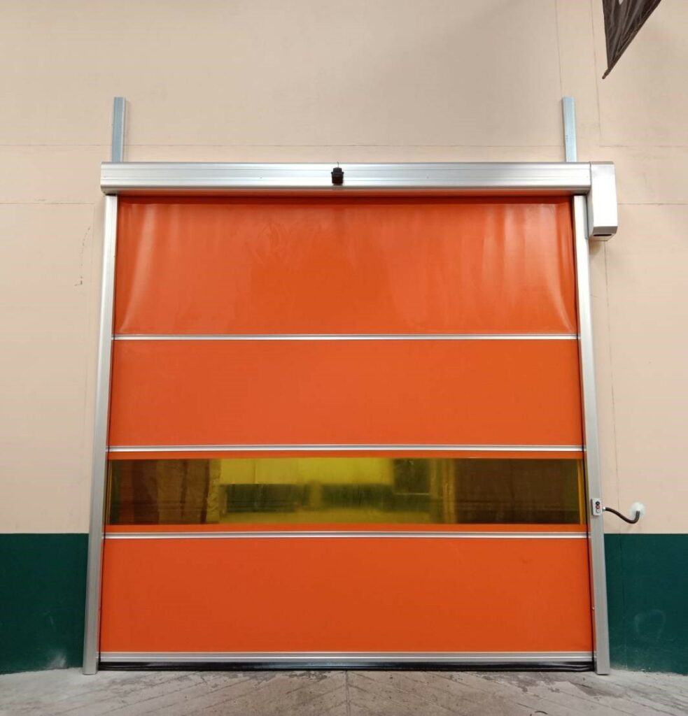 ภาพผลงานติดตั้งประตูไฮสปีด รุ่น Standard สำหรับอาหารและเครื่องดื่ม ที่นครปฐม โดย OZ DOOR (2)