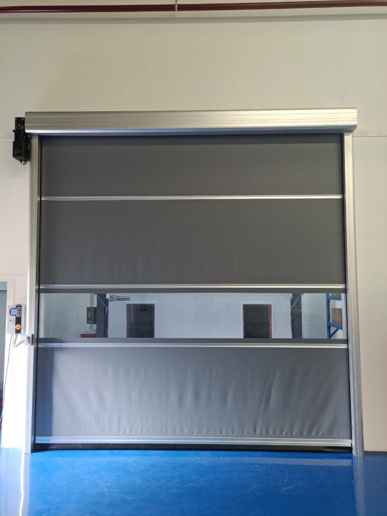 ภาพผลงานติดตั้งประตูไฮสปีด รุ่น Standard สำหรับโรงงานอุตสาหกรรม ที่ปทุมธานี โดย OZ DOOR (3)