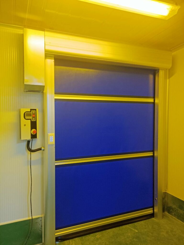 ประตูม้วนพีวีซี-1