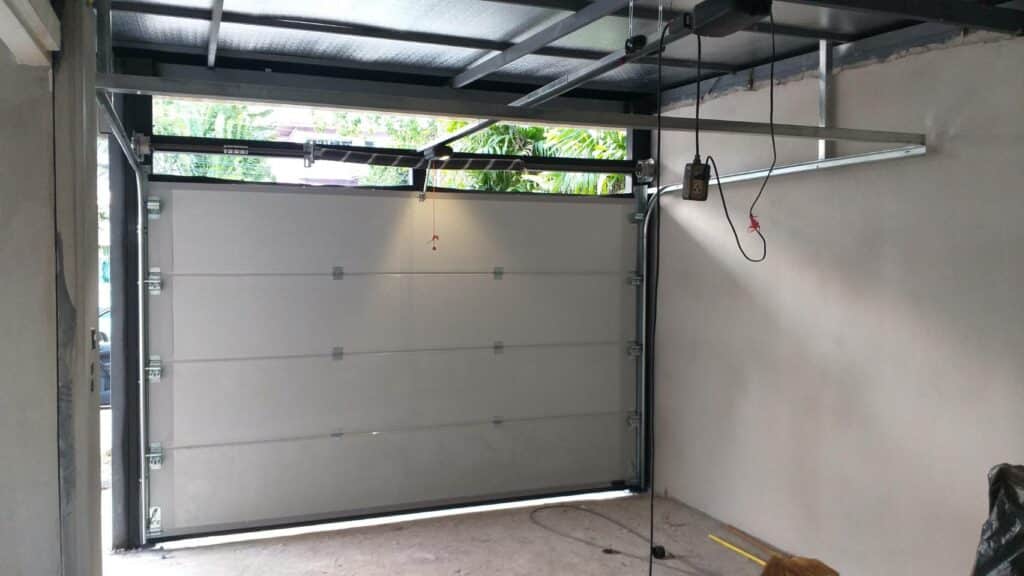 Installation photo of Garage Doors for Single House in Pathum Thani by OZ DOOR (4)