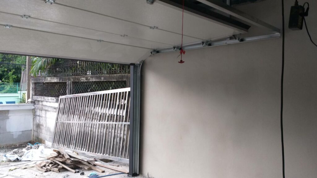 Installation photo of Garage Doors for Single House in Pathum Thani by OZ DOOR (5)