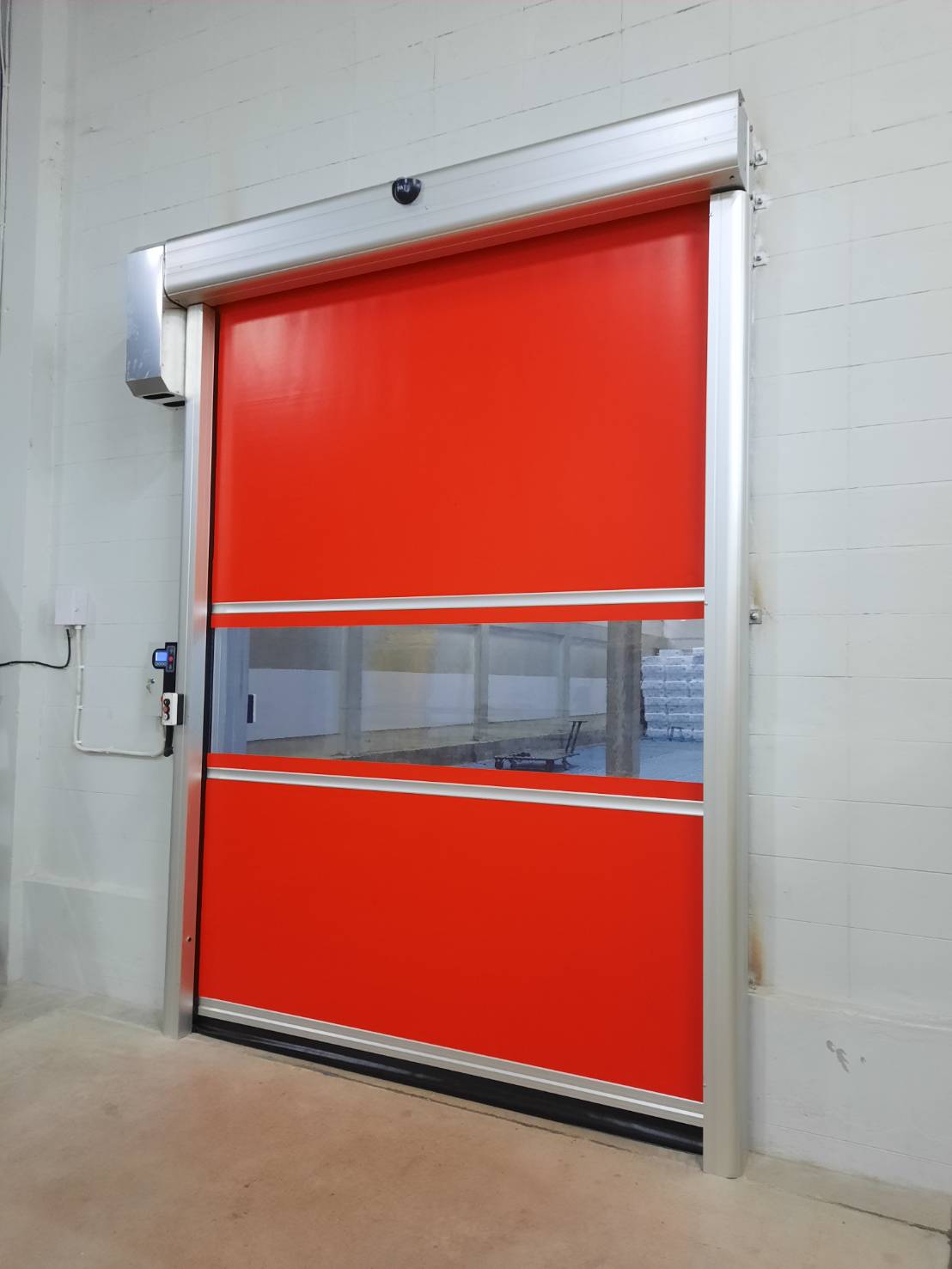 ภาพผลงานติดตั้งประตูไฮสปีด รุ่น Standard สำหรับโรงงานอุตสาหกรรม ที่นครปฐม โดย OZ DOOR (5)