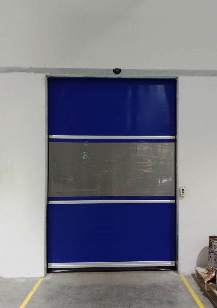 ภาพผลงานติดตั้งประตูไฮสปีด รุ่น Standard สำหรับโรงงานอุตสาหกรรม ที่สมุทรสาคร โดย OZ DOOR (5)