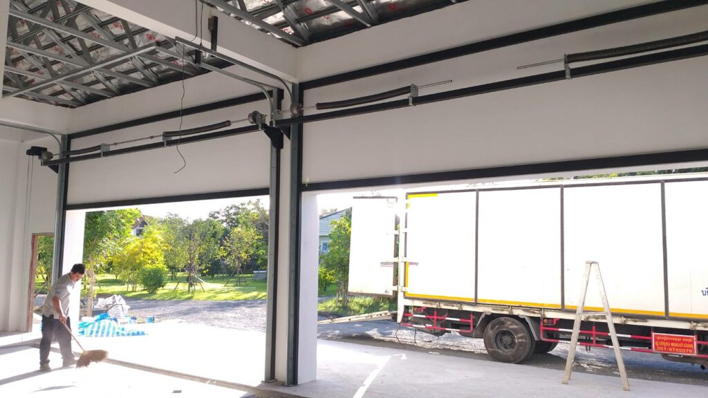 Installation photo of Garage Doors for Single House in Pathum Thani by OZ DOOR (4)