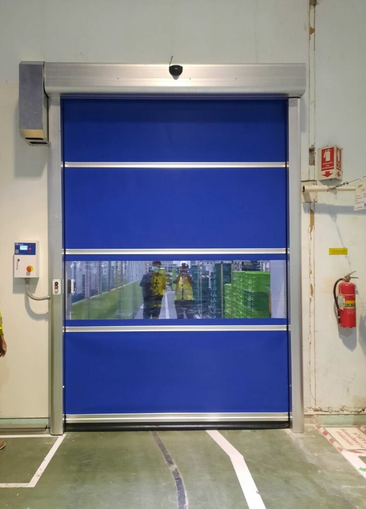 ภาพผลงานติดตั้งประตูไฮสปีด รุ่น Standard สำหรับโรงงานอุตสาหกรรม ที่ชลบุรี โดย OZ DOOR (6)