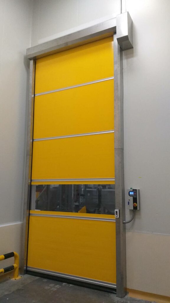 ภาพผลงานติดตั้งประตูไฮสปีด รุ่น Standard สำหรับโรงงานอุตสาหกรรม ที่สมุทรปราการ โดย OZ DOOR (2)