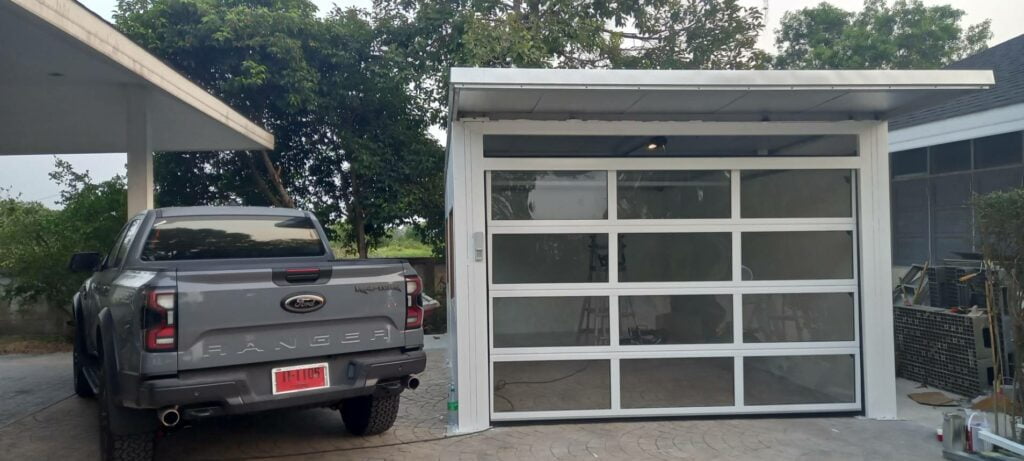 Installation photo of Garage Doors for Automotive in Chachoengsao by OZ DOOR