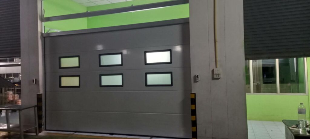 Installation photo of Garage Doors for Manufacturing in Chonburi by OZ DOOR (3)