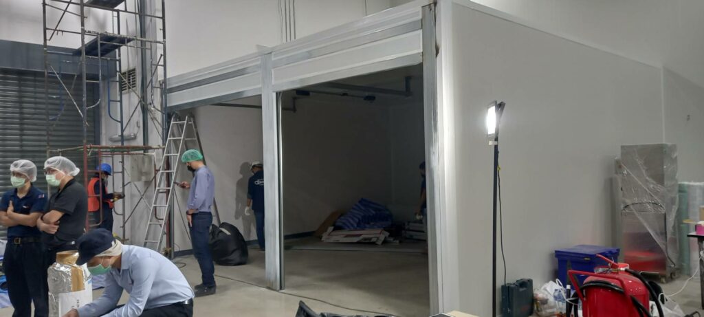 Installation photo of Garage Doors for Single House in Chachoengsao by OZ DOOR (6)