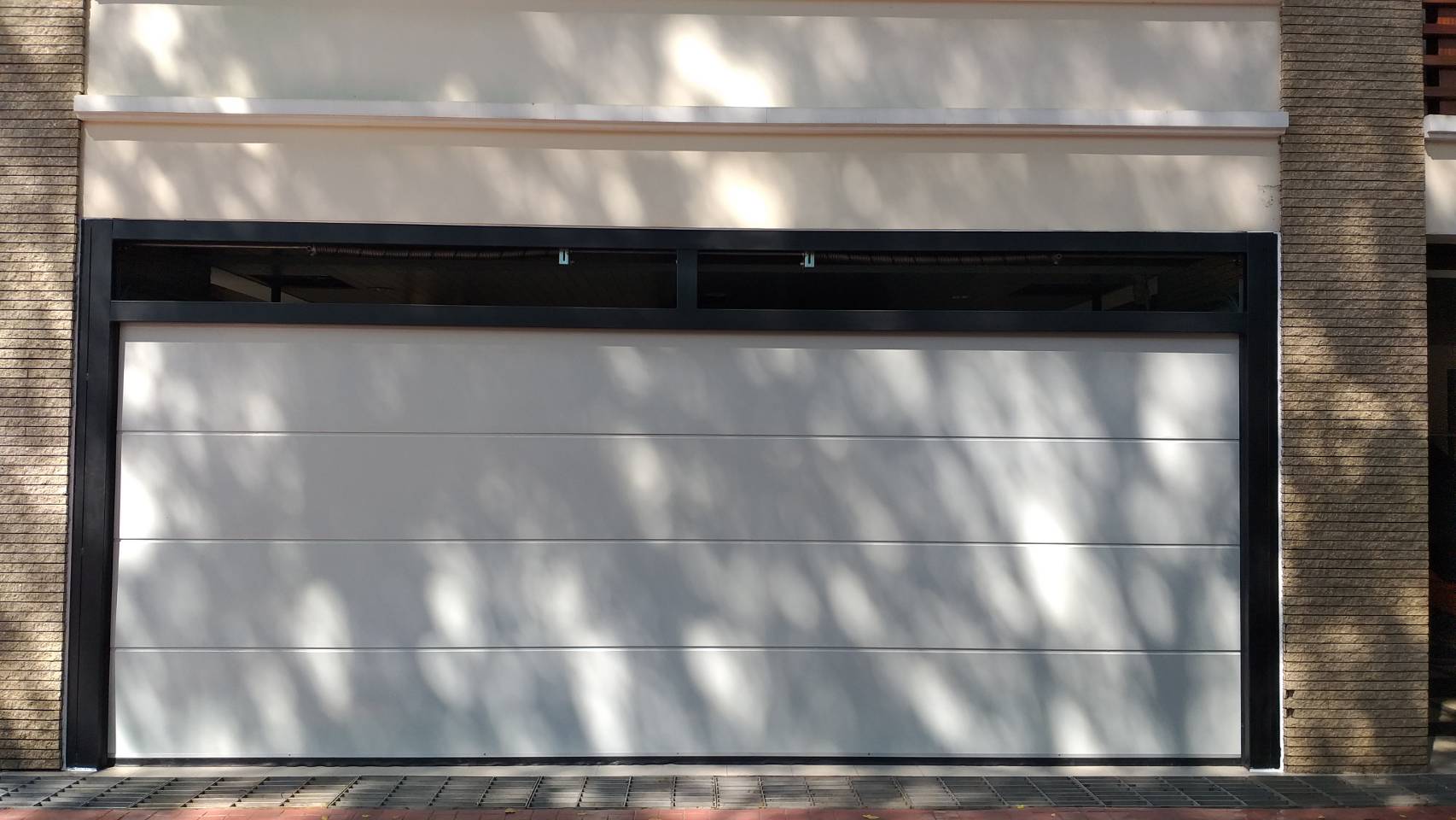 Installation photo of Garage Doors for Single House in Chiang Mai by OZ DOOR