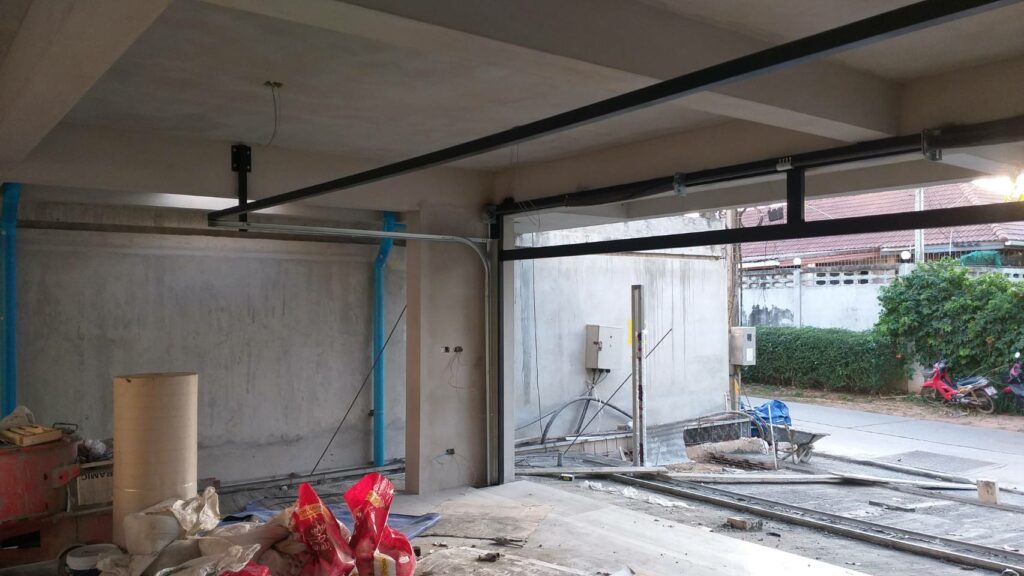 Installation photo of Garage Doors for Single House in Chonburi by OZ DOOR (5)