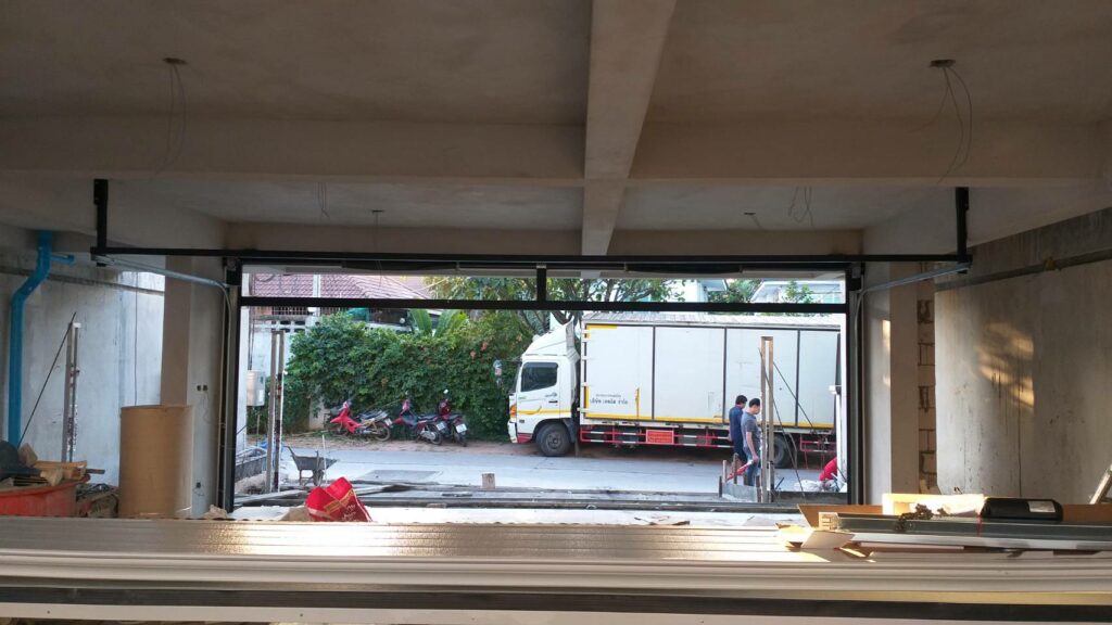 Installation photo of Garage Doors for Single House in Chonburi by OZ DOOR (6)
