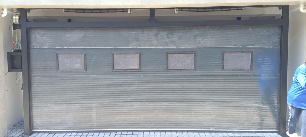 Installation photo of Garage Doors for Single House in Nonthaburi by OZ DOOR (2)