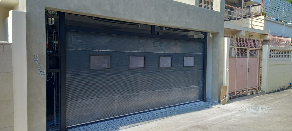 Installation photo of Garage Doors for Single House in Nonthaburi by OZ DOOR