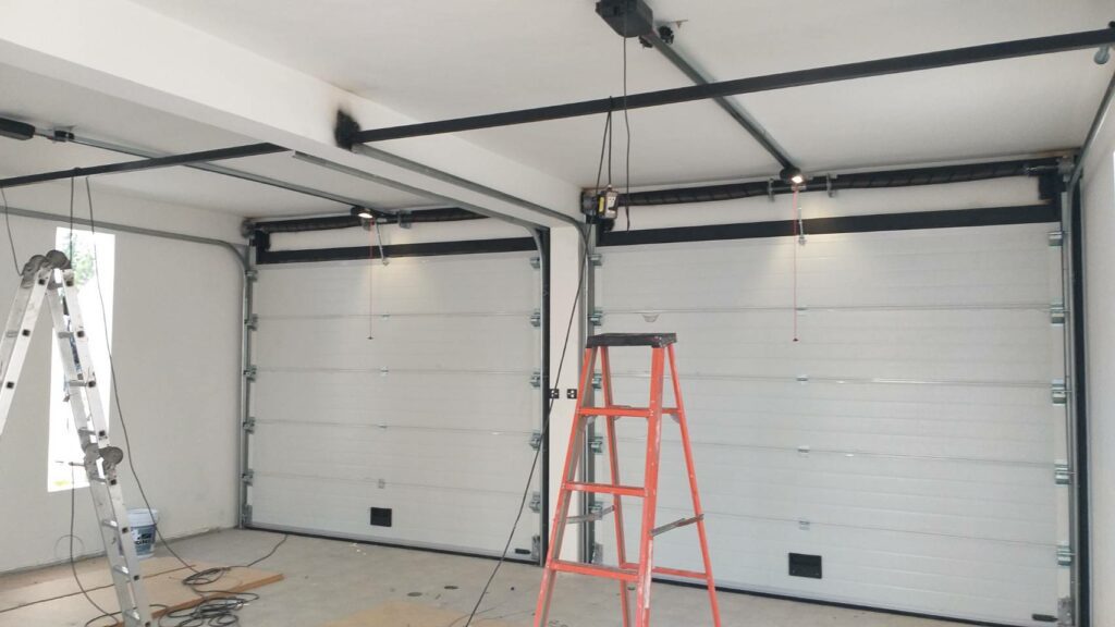 Installation photo of Garage Doors for Single House in Prachuap Khiri Khan by OZ DOOR (4)
