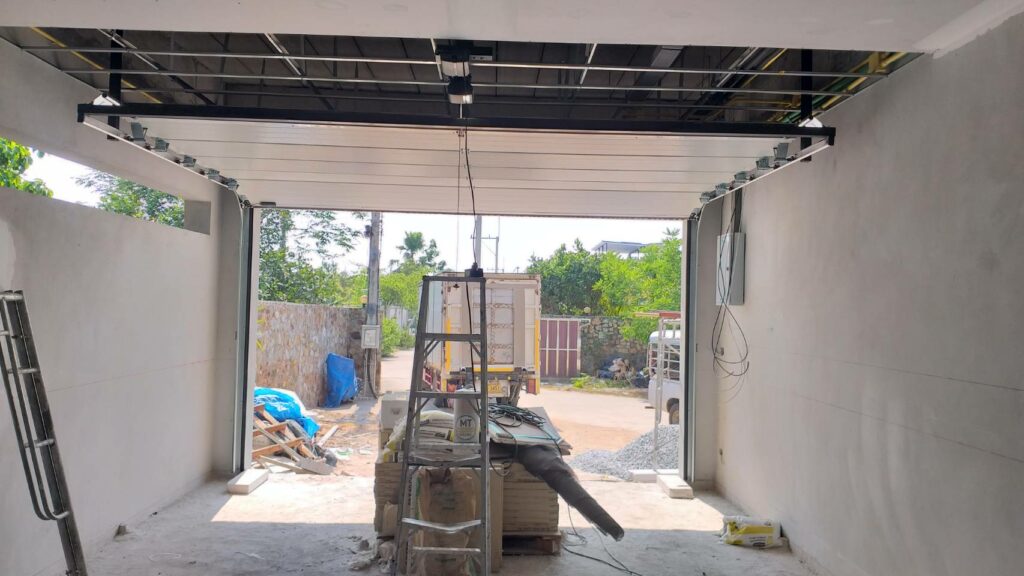 Installation photo of Garage Doors for Pharmaceutical & Medical in Chonburi by OZ DOOR (3)