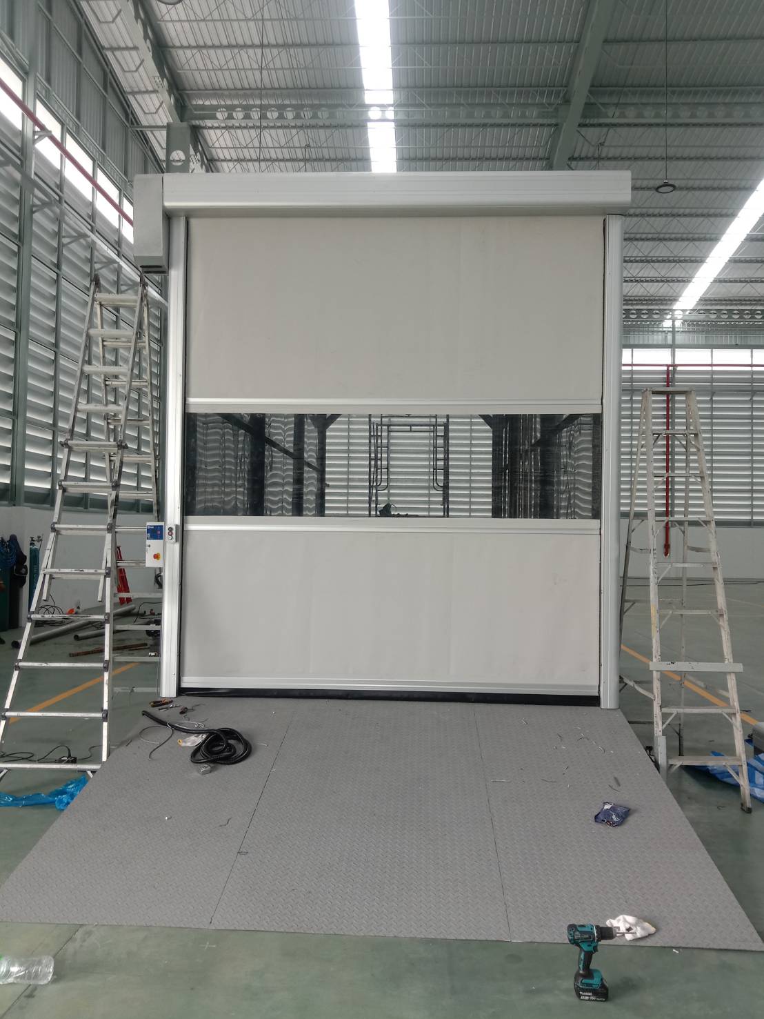 Installation photo of High Speed Doors for Manufacturing in Rayong by OZ DOOR