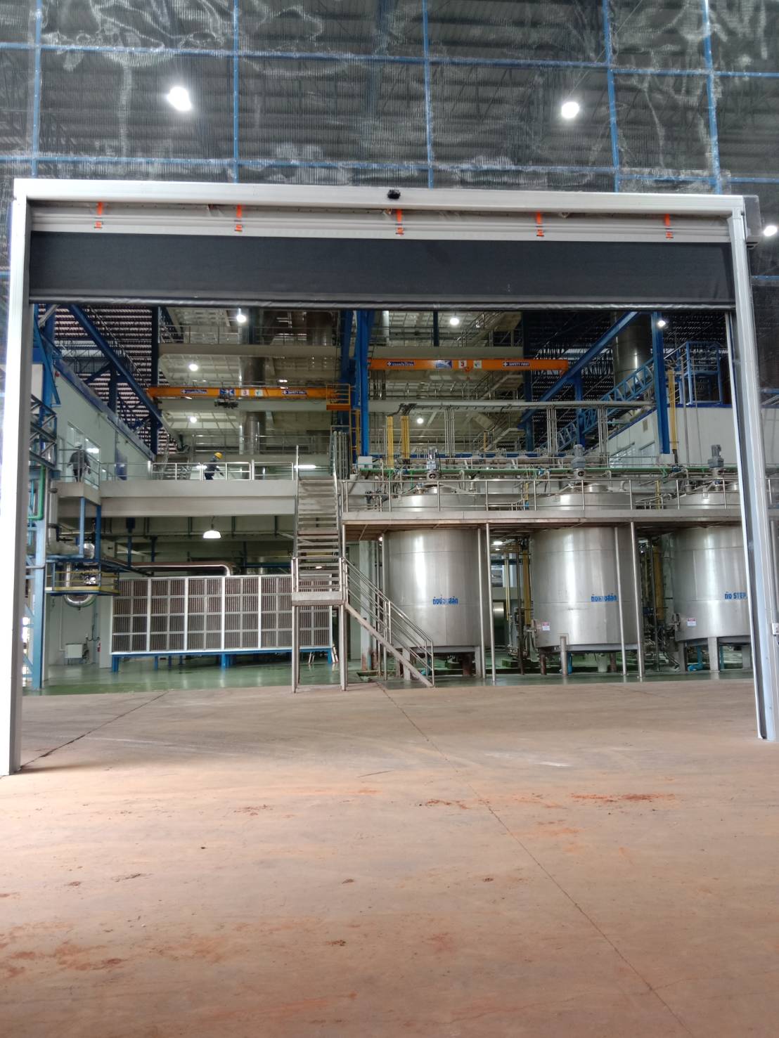 Installation photo of High Speed Doors for Manufacturing in Buri Ram by OZ DOOR (4)