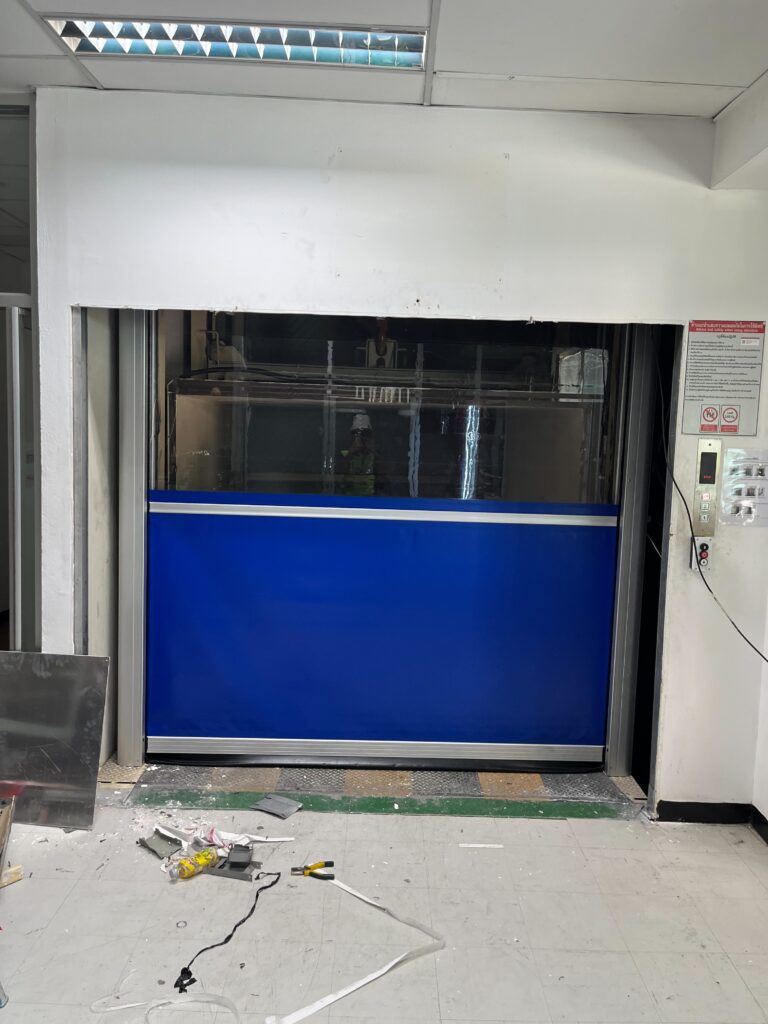 High speed door interlock with cargo lift