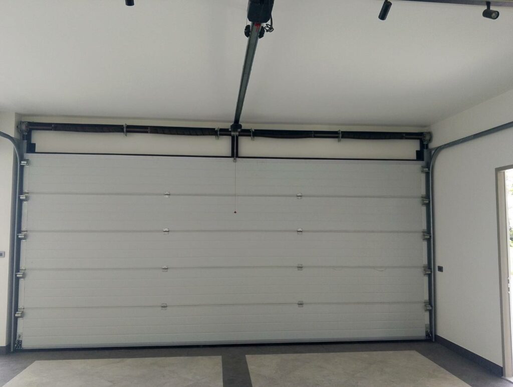 Installation photo of Garage Doors for Single House in Bangkok by OZ DOOR (3)