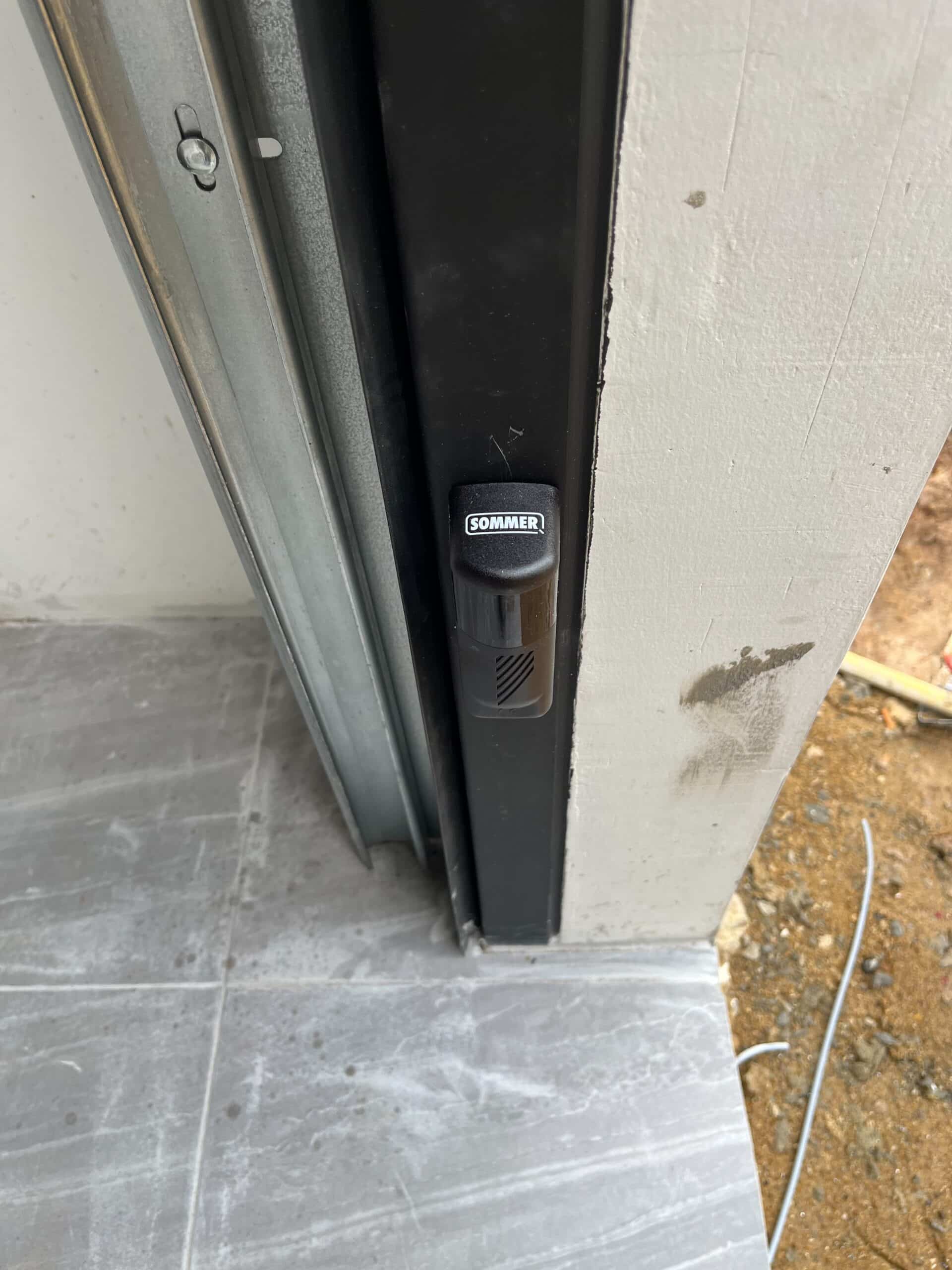 Installation photo of Garage Doors for Warehouse & Logistics in Bangkok by OZ DOOR (6)