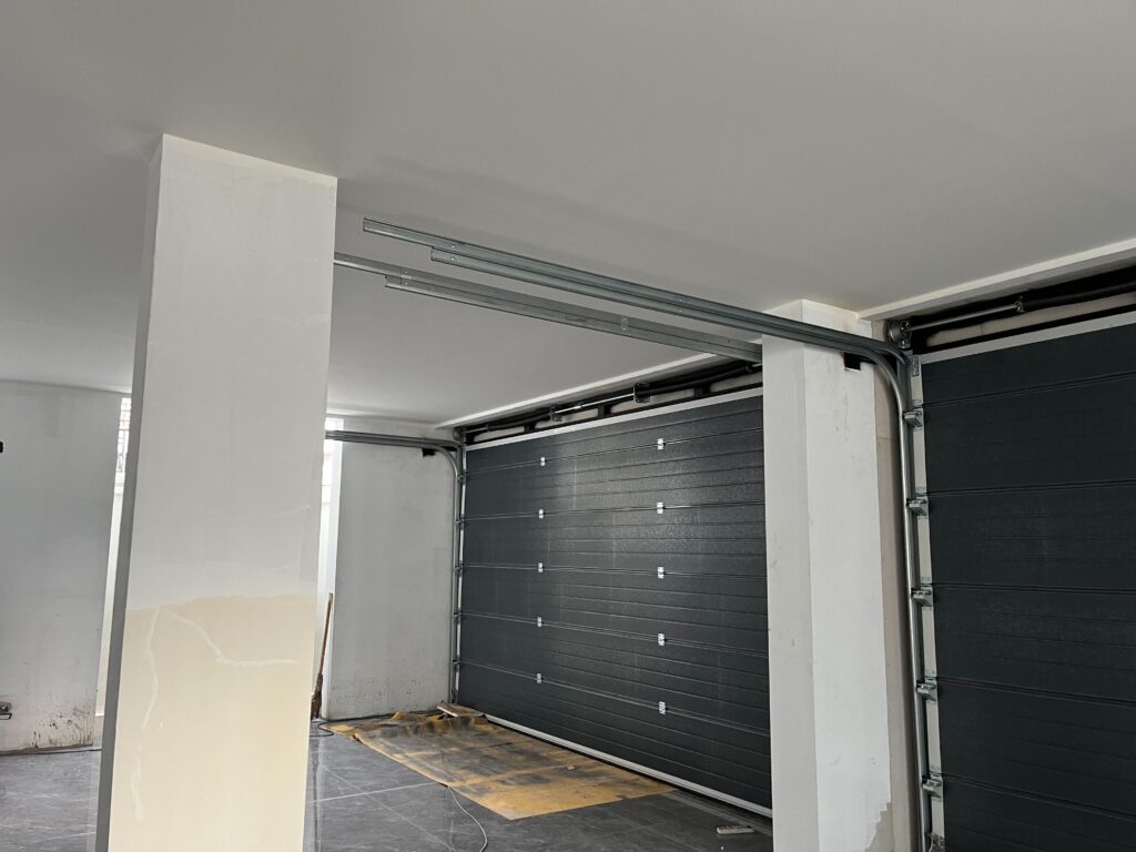 Installation photo of Garage Doors for Manufacturing in Bangkok by OZ DOOR (9)