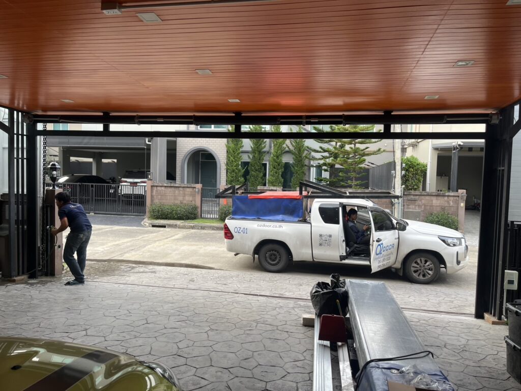 Installation photo of Garage Doors for Single House in Chiang Mai by OZ DOOR (3)
