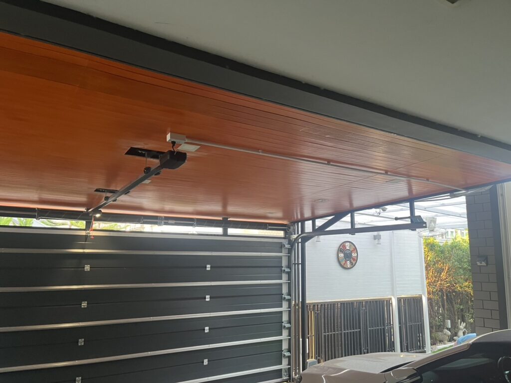 Installation photo of Garage Doors for Single House in Chiang Mai by OZ DOOR (5)