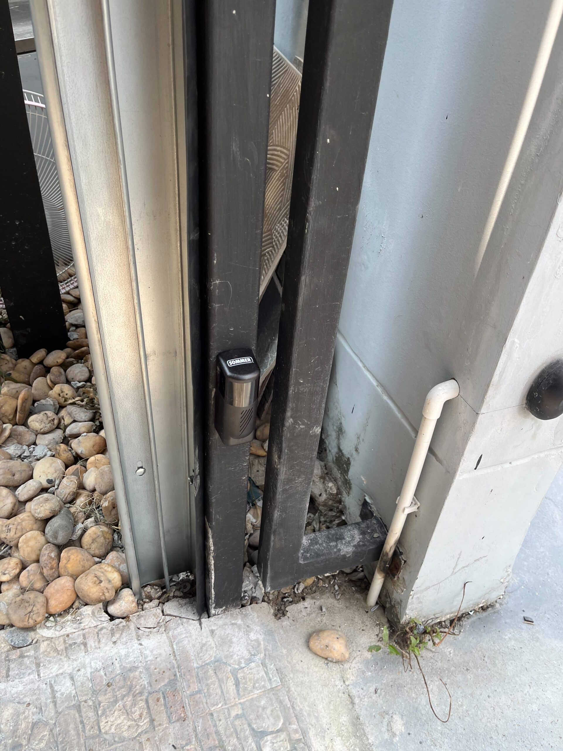 Installation photo of Garage Doors for Warehouse & Logistics in Rayong by OZ DOOR (4)