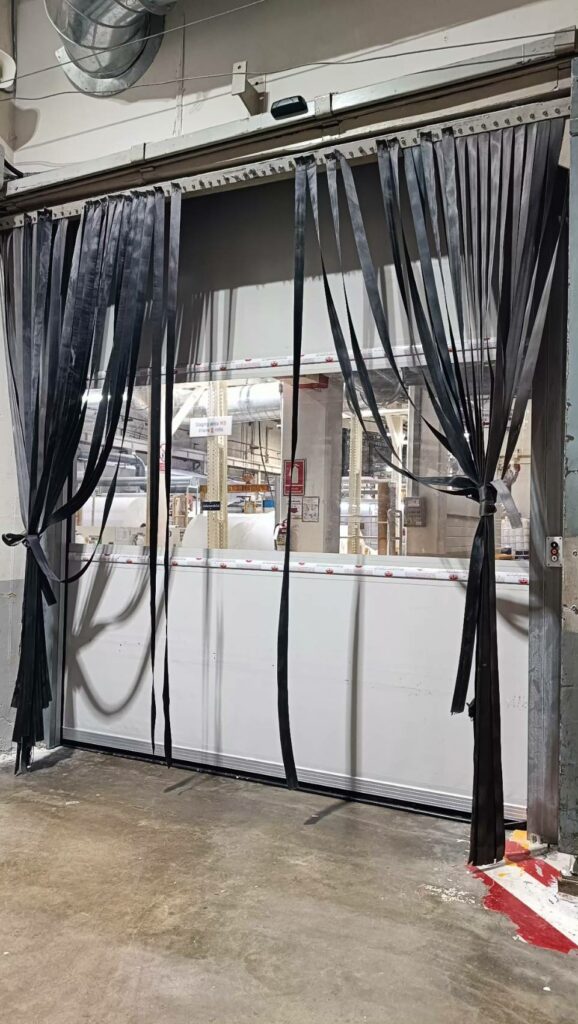 ภาพผลงานติดตั้งประตูไฮสปีด รุ่น Standard สำหรับคลีนรูมและ GMP ที่พระนครศรีอยุธยา โดย OZ DOOR (3)