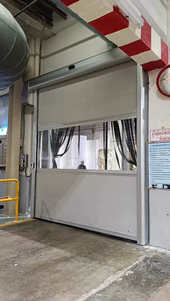 ภาพผลงานติดตั้งประตูไฮสปีด รุ่น Standard สำหรับคลีนรูมและ GMP ที่พระนครศรีอยุธยา โดย OZ DOOR (6)