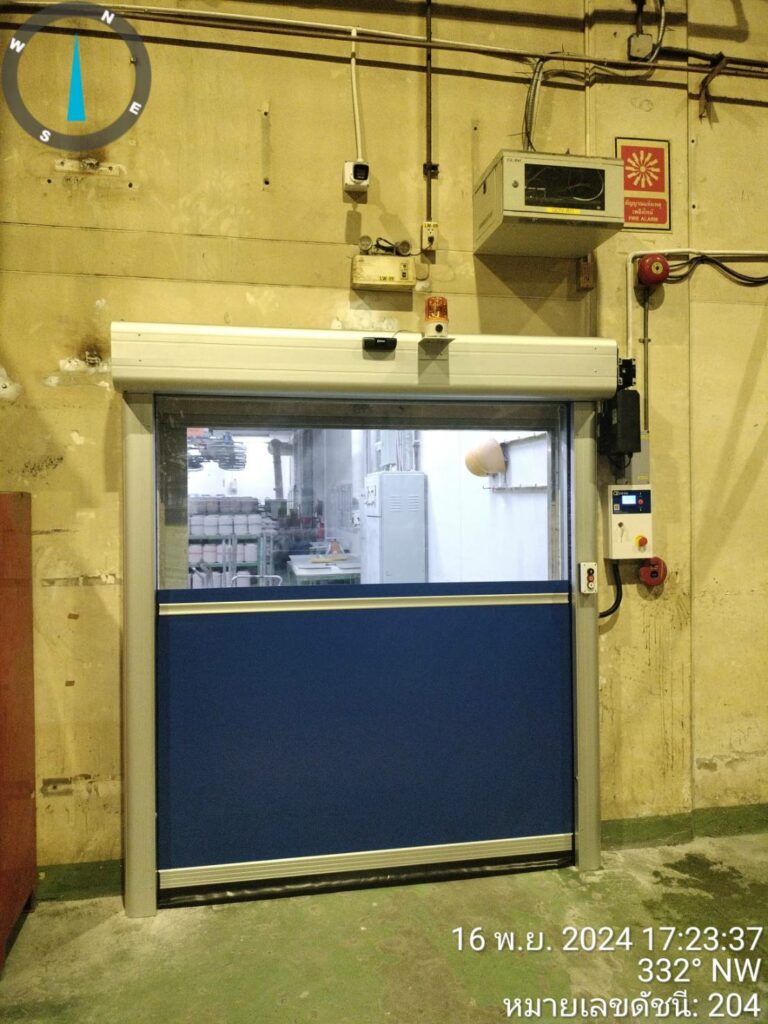 ภาพผลงานติดตั้งประตูไฮสปีด รุ่น Standard สำหรับอาหารและเครื่องดื่ม ที่สมุทรปราการ โดย OZ DOOR (3)