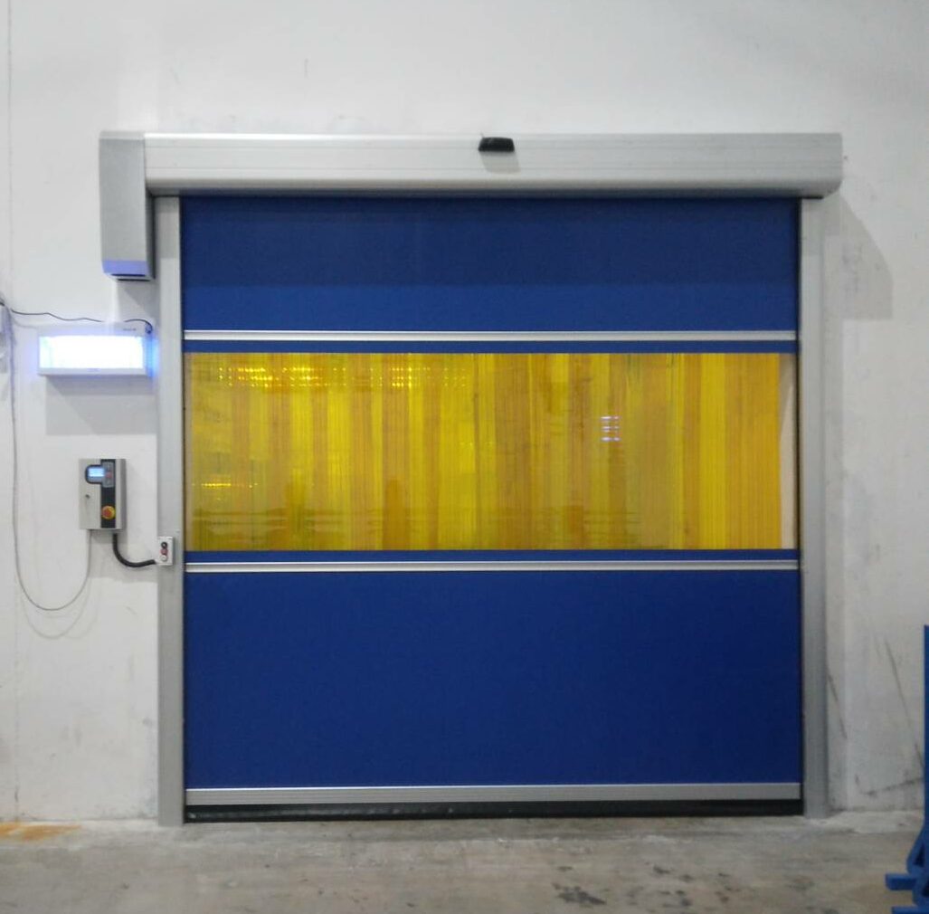 ภาพผลงานติดตั้งHigh Speed Door สำหรับโรงงานอุตสาหกรรม ที่ฉะเชิงเทรา โดย OZ DOOR