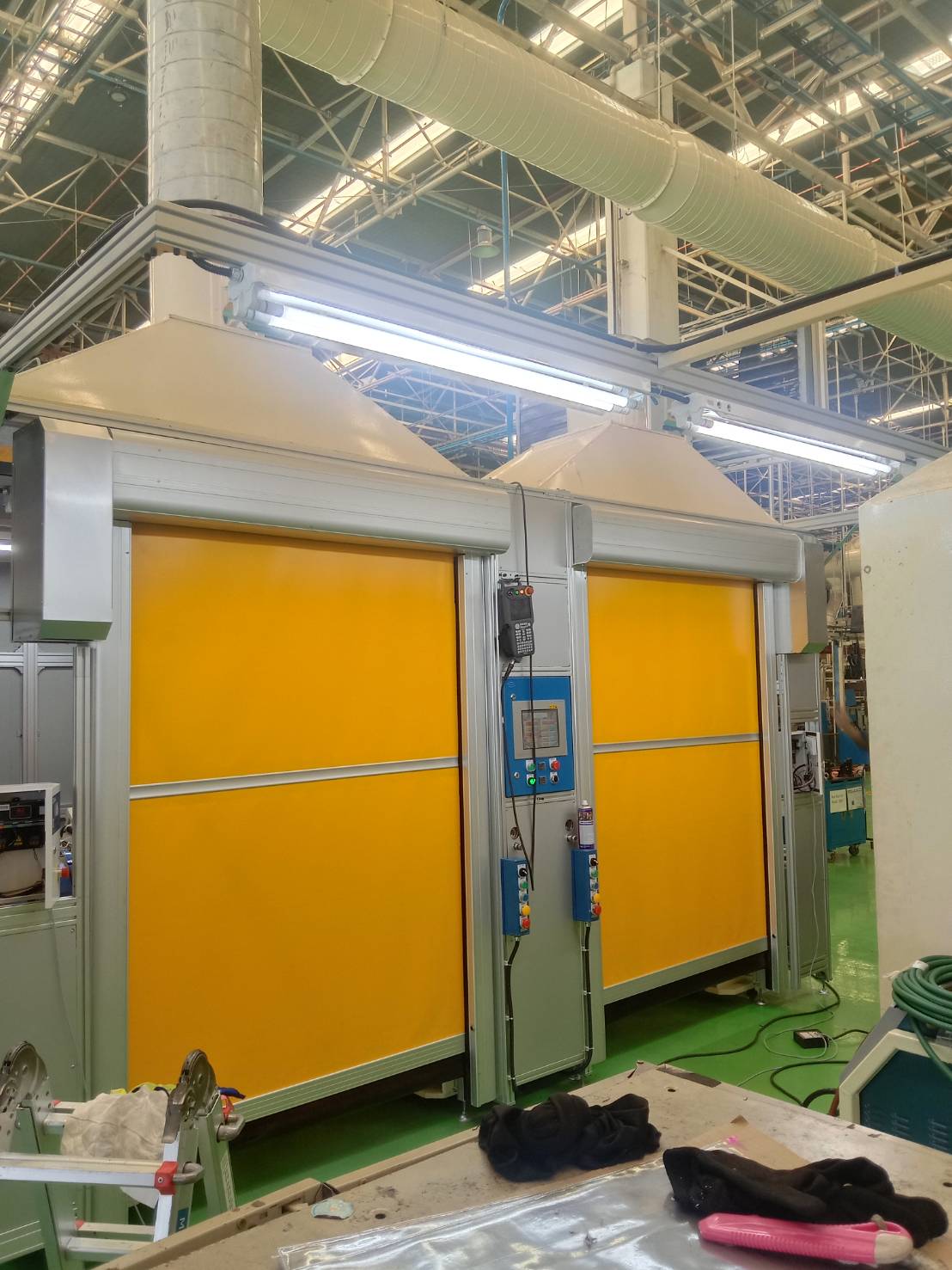 Installation photo of High Speed Doors for Manufacturing in Nakhon Pathom by OZ DOOR (6)
