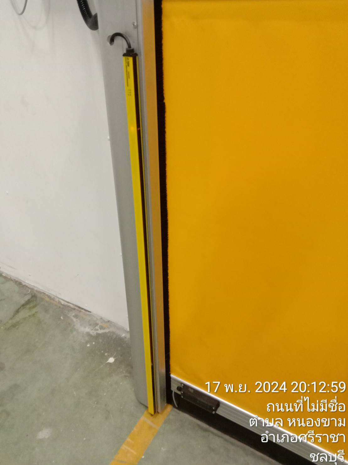 ภาพผลงานติดตั้งประตูไฮสปีด รุ่น Standard สำหรับโรงงานอุตสาหกรรม ที่ปทุมธานี โดย OZ DOOR (5)