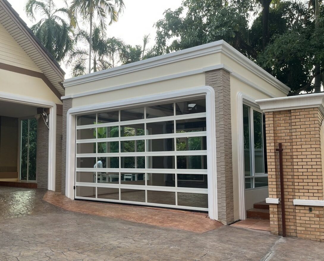 Installation photo of Garage Doors for Single House in Chonburi by OZ DOOR