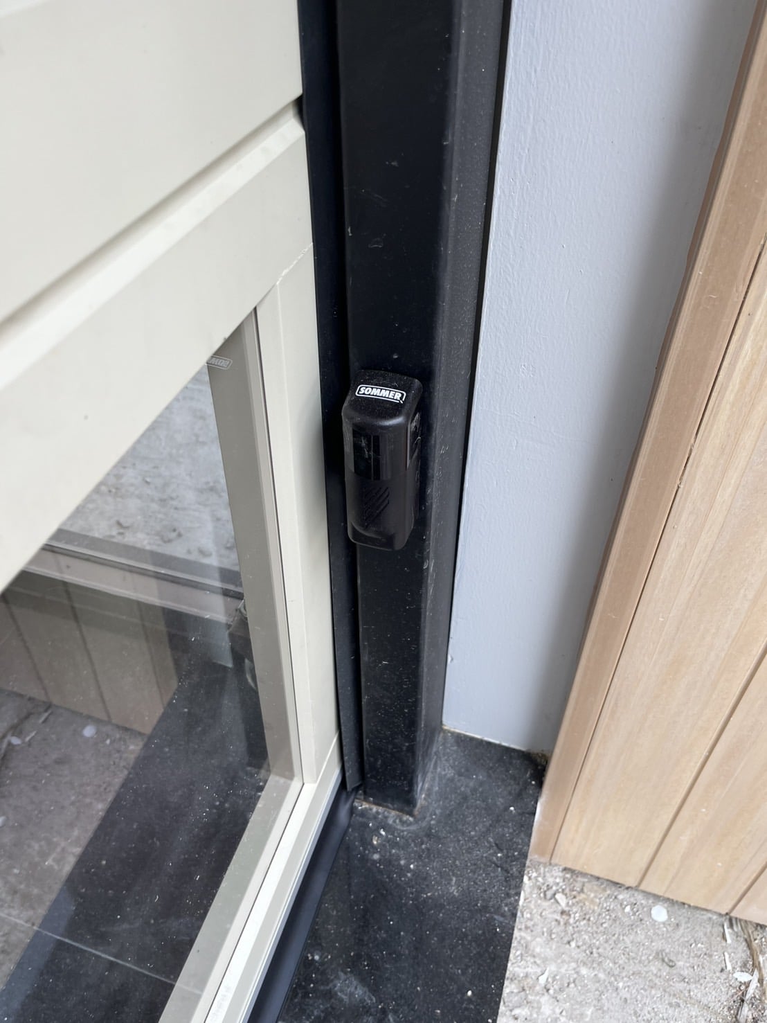 Installation photo of Garage Doors for Single House in Pathum Thani by OZ DOOR (4)