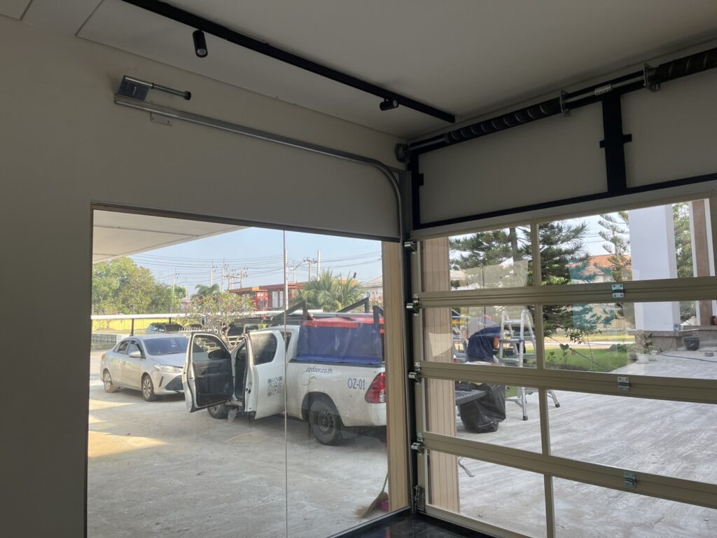 Installation photo of Garage Doors for Single House in Pathum Thani by OZ DOOR (7)