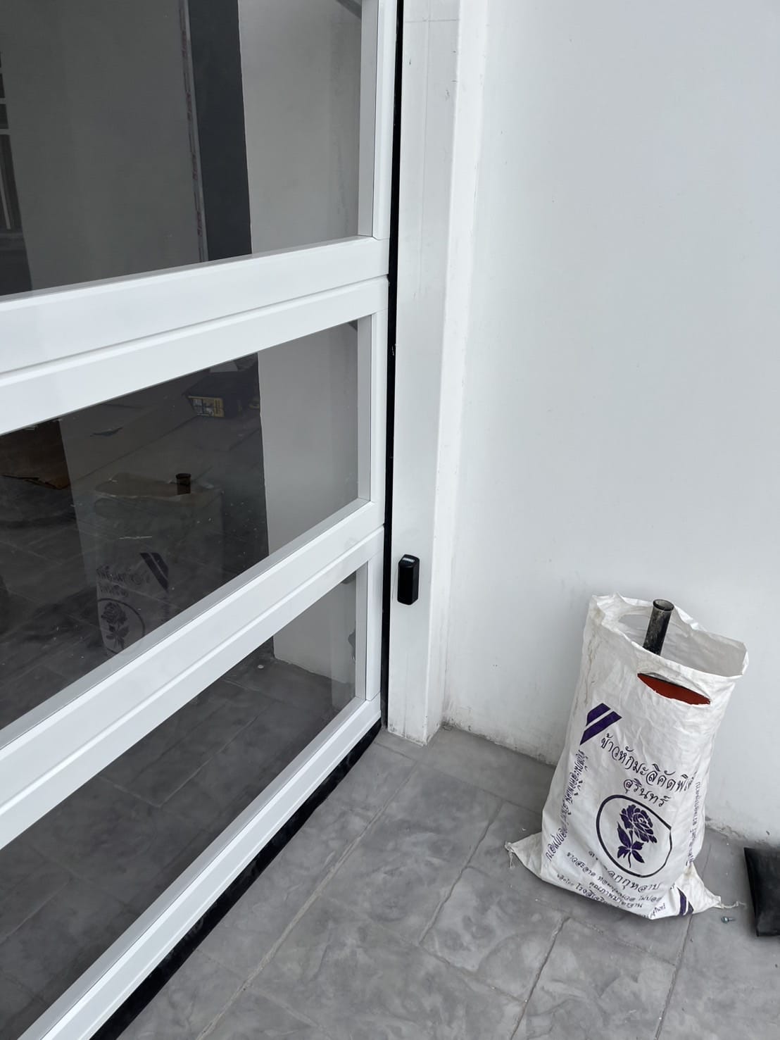 Installation photo of Garage Doors for Residential Projects in Bangkok by OZ DOOR (5)