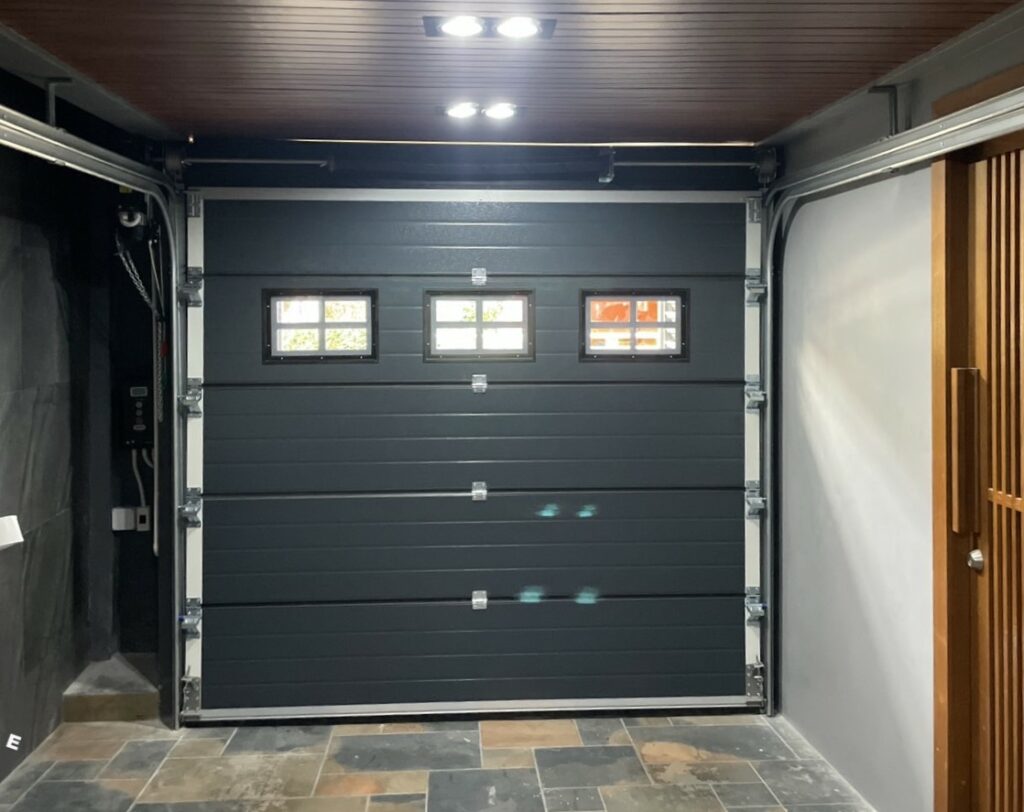Installation photo of Garage Doors for Single House in Bangkok by OZ DOOR (3)
