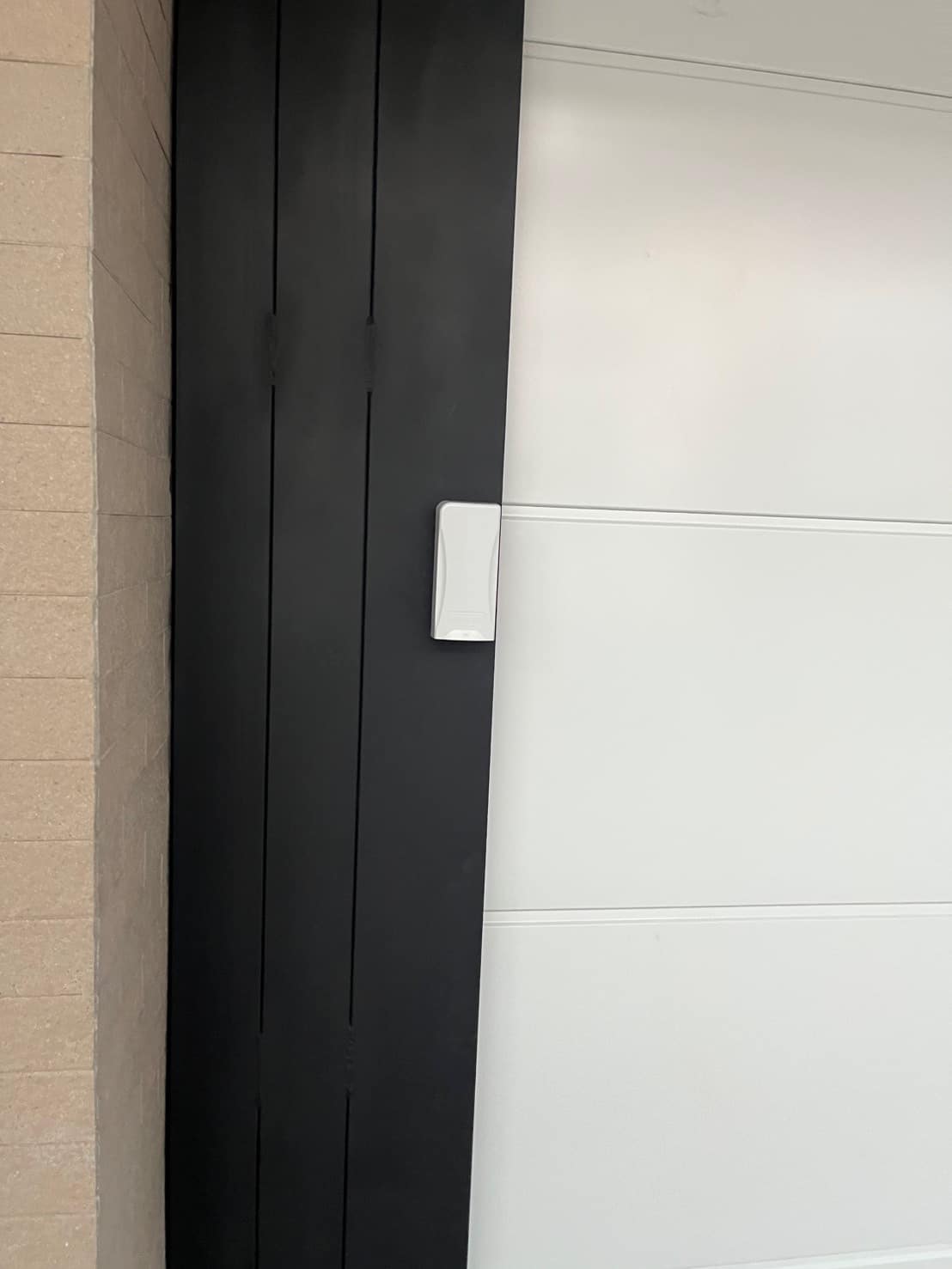 Installation photo of Garage Doors for Single House in Chiang Mai by OZ DOOR (10)