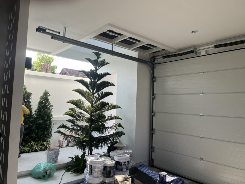 Installation photo of Garage Doors for Residential Projects in Bangkok by OZ DOOR (4)