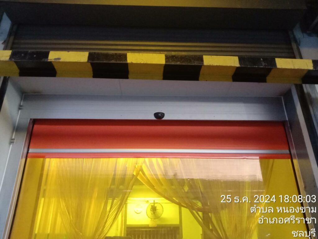 ภาพผลงานติดตั้งประตูไฮสปีด รุ่น Standard สำหรับโรงงานอุตสาหกรรม ที่กรุงเทพมหานคร โดย OZ DOOR (2)