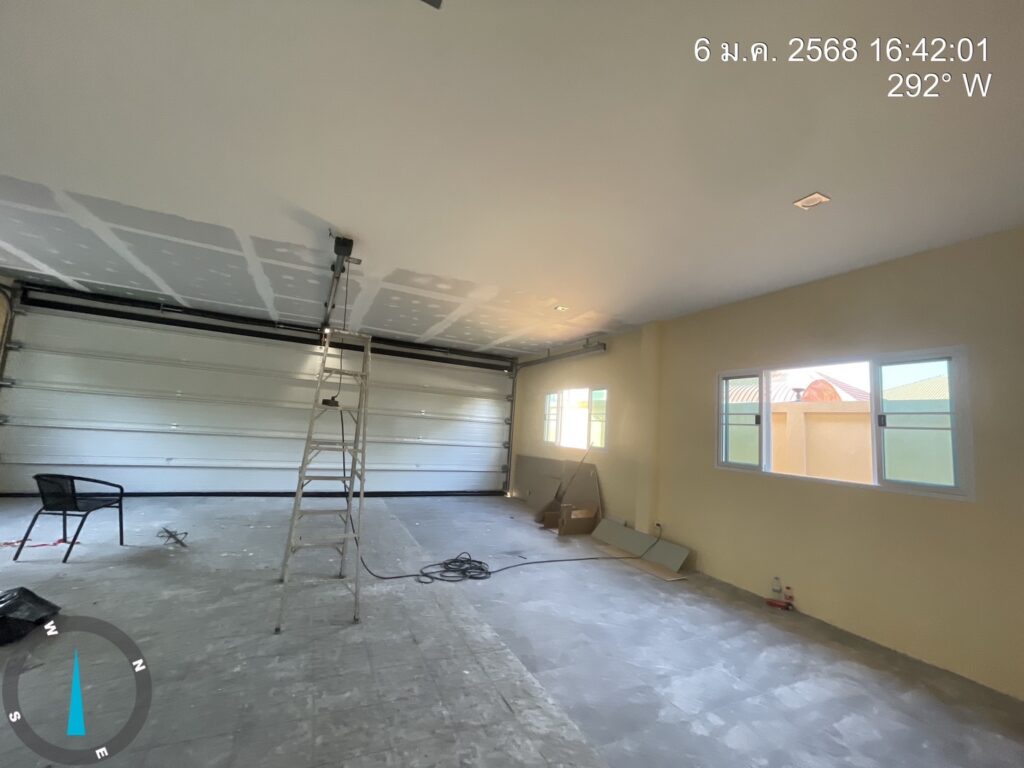 Installation photo of Garage Doors for Residential Projects in Chonburi by OZ DOOR (4)