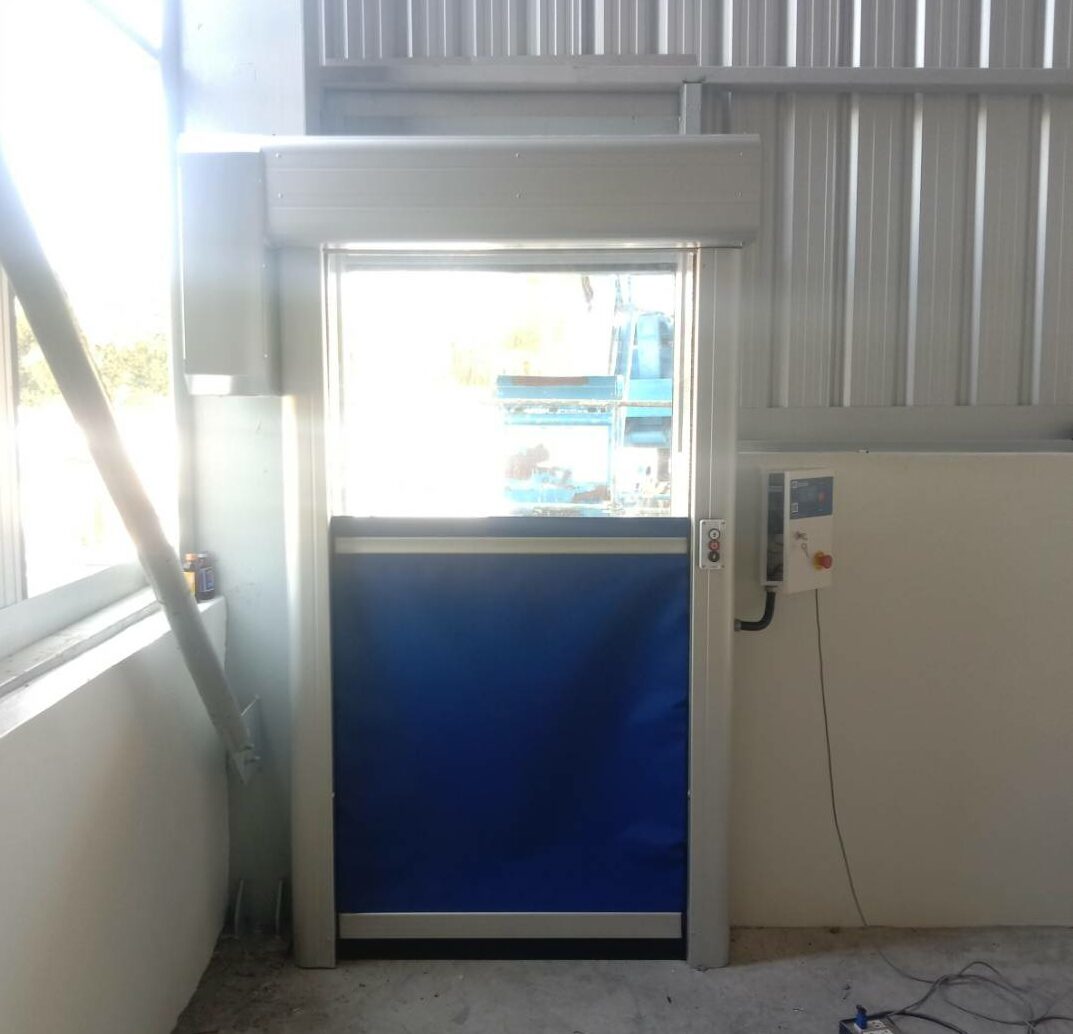 ภาพผลงานติดตั้งHigh speed door สำหรับโรงงานอุตสาหกรรม ที่พระนครศรีอยุธยา โดย OZ DOOR