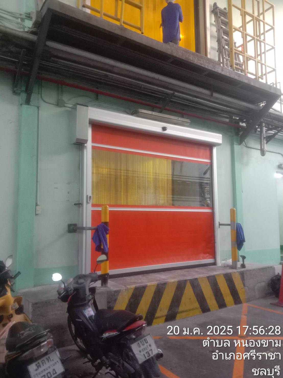ภาพผลงานติดตั้งประตูไฮสปีด รุ่น Standard สำหรับโรงงานอุตสาหกรรม ที่ระยอง โดย OZ DOOR (7)
