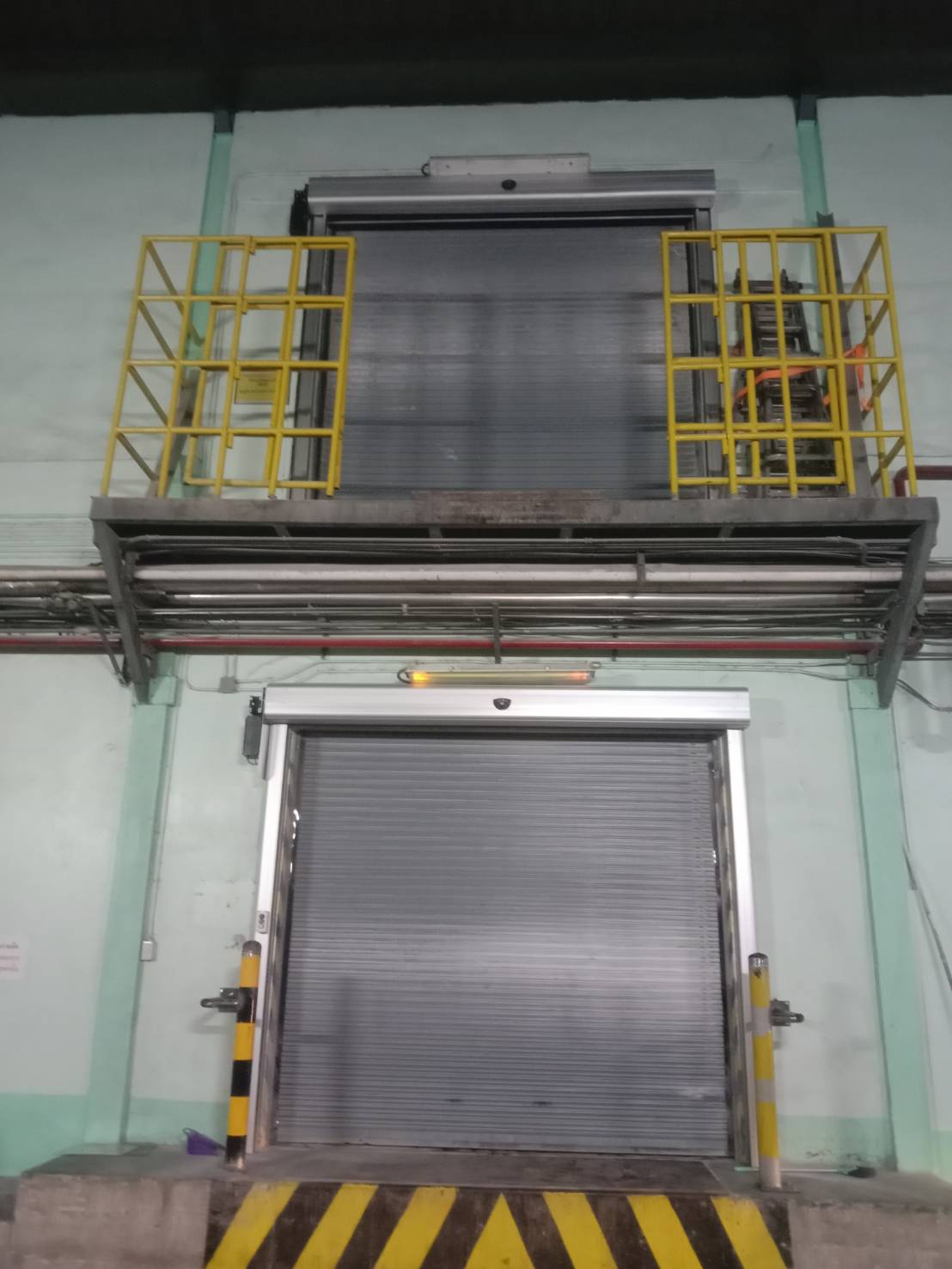 ภาพผลงานติดตั้งประตูไฮสปีด รุ่น Standard สำหรับโรงงานอุตสาหกรรม ที่ระยอง โดย OZ DOOR (16)